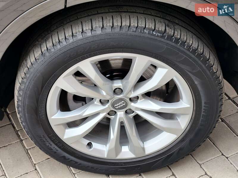 Внедорожник / Кроссовер Audi Q7 2019 в Виннице