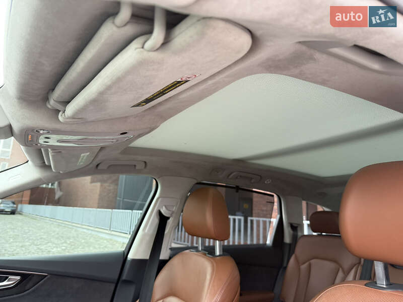 Позашляховик / Кросовер Audi Q7 2016 в Дніпрі