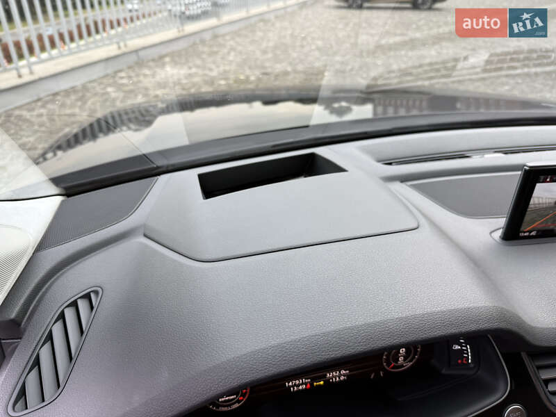 Позашляховик / Кросовер Audi Q7 2016 в Дніпрі