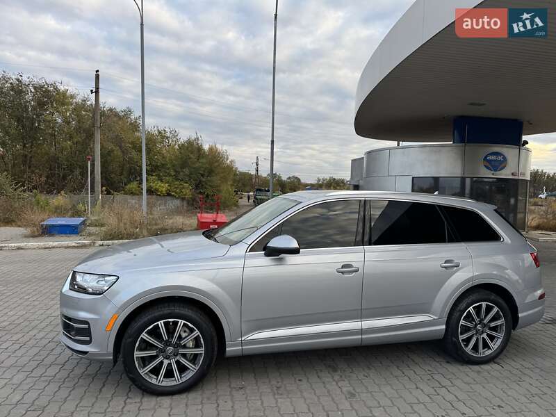 Позашляховик / Кросовер Audi Q7 2017 в Верхньодніпровську фото 5 Позашляховик / Кросовер Audi Q7 2017 в Верхньодніпровську