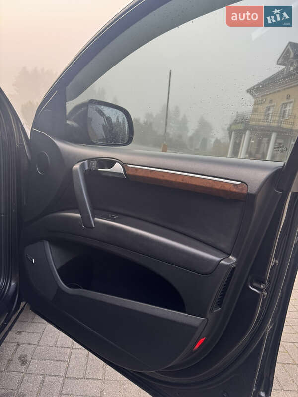 Позашляховик / Кросовер Audi Q7 2011 в Львові