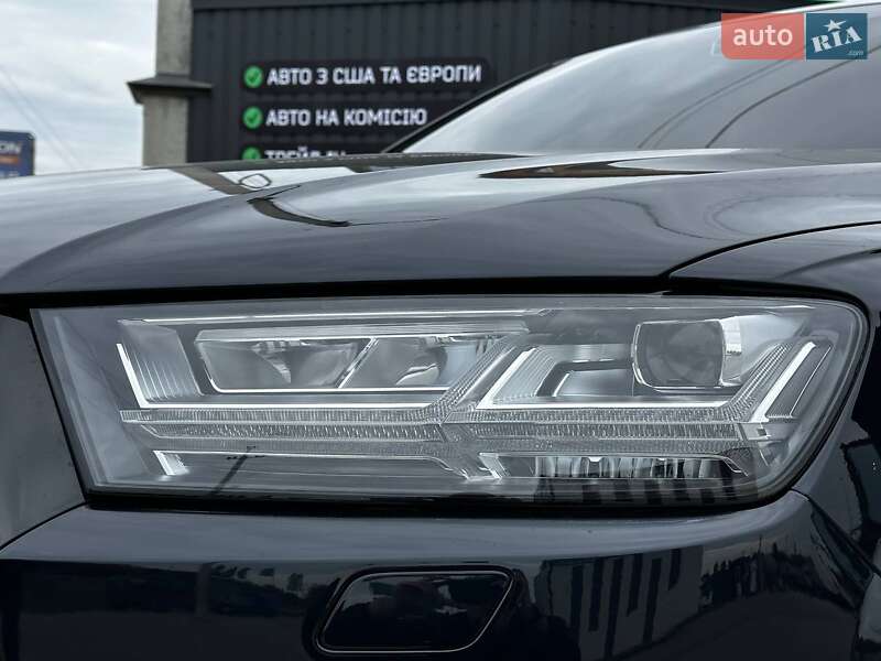 Позашляховик / Кросовер Audi Q7 2016 в Львові
