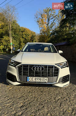 Позашляховик / Кросовер Audi Q7 2021 в Чернівцях