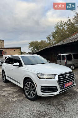 Позашляховик / Кросовер Audi Q7 2017 в Луцьку