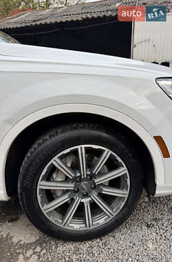 Позашляховик / Кросовер Audi Q7 2017 в  фото 6 Позашляховик / Кросовер Audi Q7 2017 в