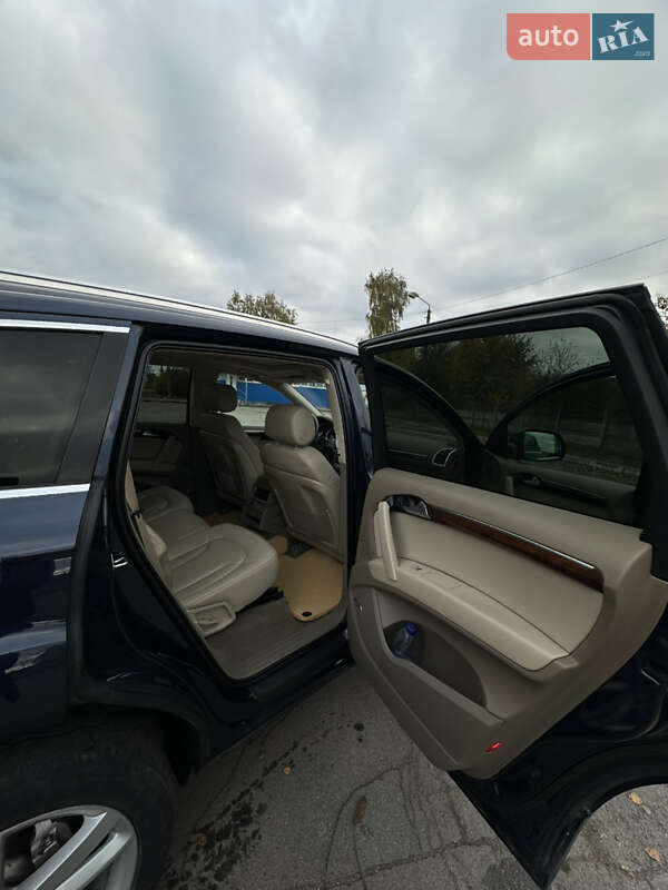 Внедорожник / Кроссовер Audi Q7 2013 в Ровно