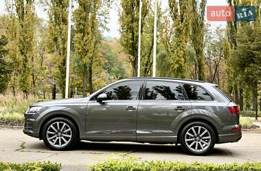 Внедорожник / Кроссовер Audi Q7 2019 в 