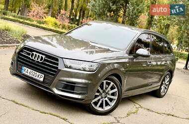 Внедорожник / Кроссовер Audi Q7 2019 в 