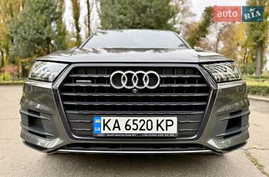 Внедорожник / Кроссовер Audi Q7 2019 в 