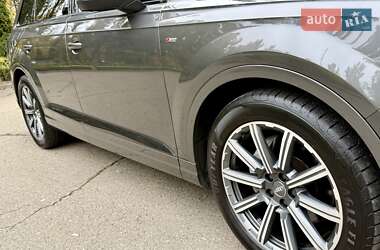 Внедорожник / Кроссовер Audi Q7 2019 в 
