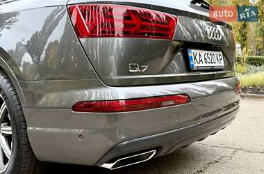 Внедорожник / Кроссовер Audi Q7 2019 в 