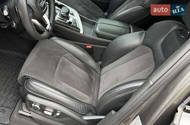 Внедорожник / Кроссовер Audi Q7 2019 в 
