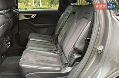 Внедорожник / Кроссовер Audi Q7 2019 в 