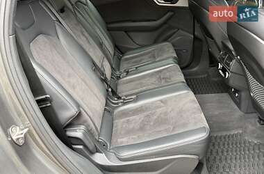 Внедорожник / Кроссовер Audi Q7 2019 в 