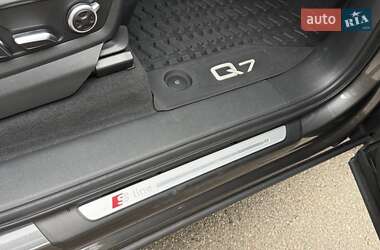 Внедорожник / Кроссовер Audi Q7 2019 в 