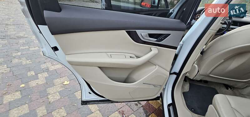 Внедорожник / Кроссовер Audi Q7 2019 в Львове фото 43 Внедорожник / Кроссовер Audi Q7 2019 в Львове