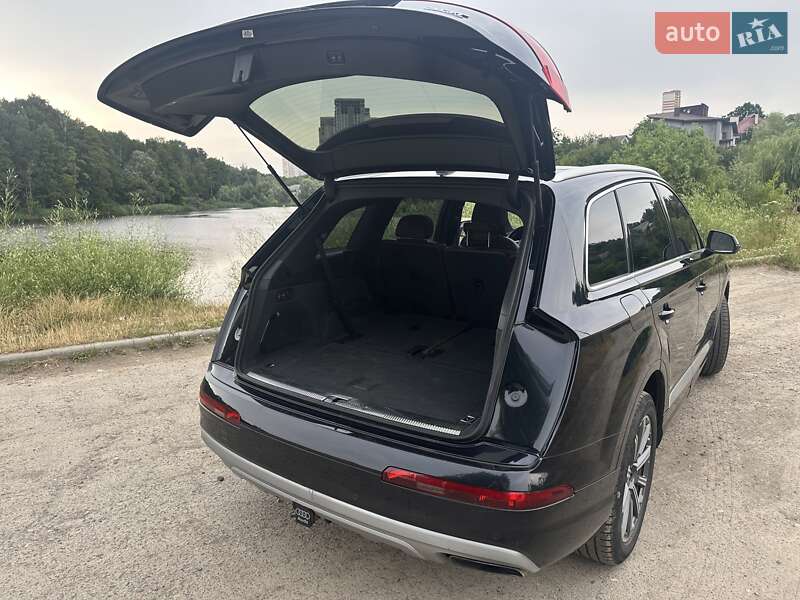 Позашляховик / Кросовер Audi Q7 2016 в Києві фото 9 Позашляховик / Кросовер Audi Q7 2016 в Києві
