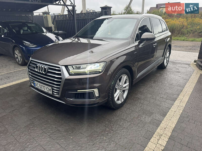 Позашляховик / Кросовер Audi Q7 2016 в Луцьку фото 19 Позашляховик / Кросовер Audi Q7 2016 в Луцьку