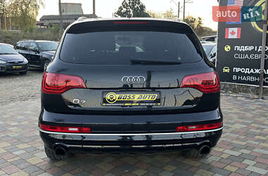 Позашляховик / Кросовер Audi Q7 2013 в  фото 6 Позашляховик / Кросовер Audi Q7 2013 в