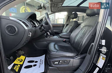 Позашляховик / Кросовер Audi Q7 2013 в  фото 11 Позашляховик / Кросовер Audi Q7 2013 в