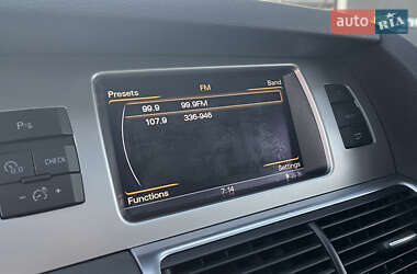 Позашляховик / Кросовер Audi Q7 2013 в  фото 13 Позашляховик / Кросовер Audi Q7 2013 в