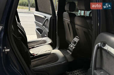 Позашляховик / Кросовер Audi Q7 2012 в 