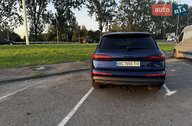 Внедорожник / Кроссовер Audi Q7 2021 в 