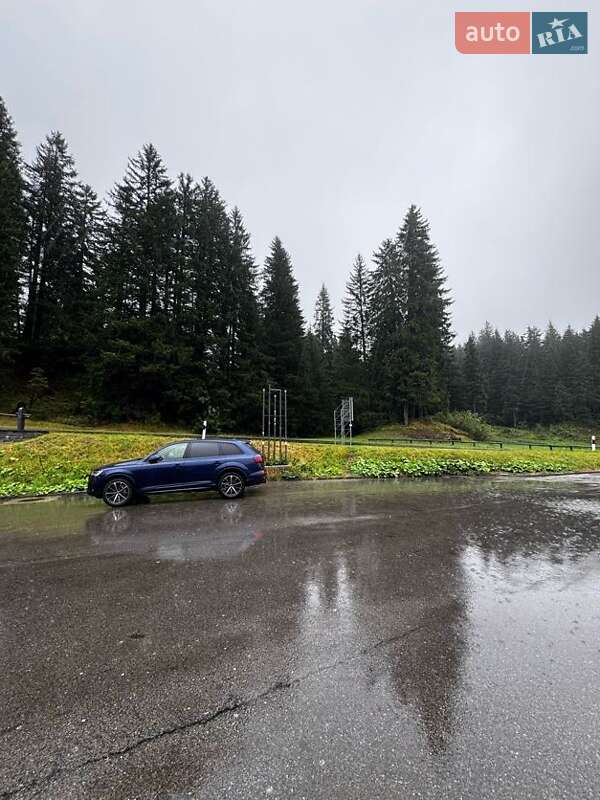 Внедорожник / Кроссовер Audi Q7 2021 в Львове