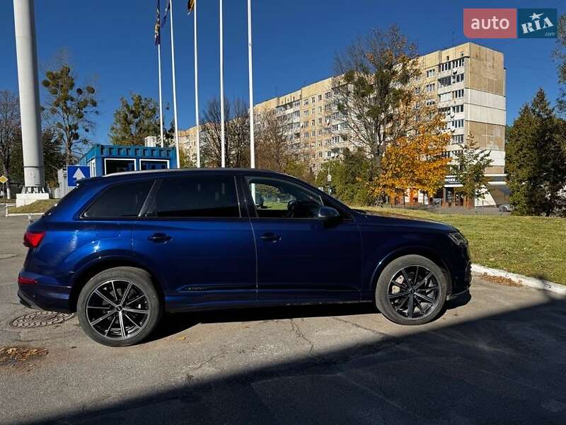 Внедорожник / Кроссовер Audi Q7 2021 в Львове