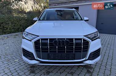 Внедорожник / Кроссовер Audi Q7 2021 в 