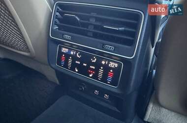 Внедорожник / Кроссовер Audi Q7 2021 в 