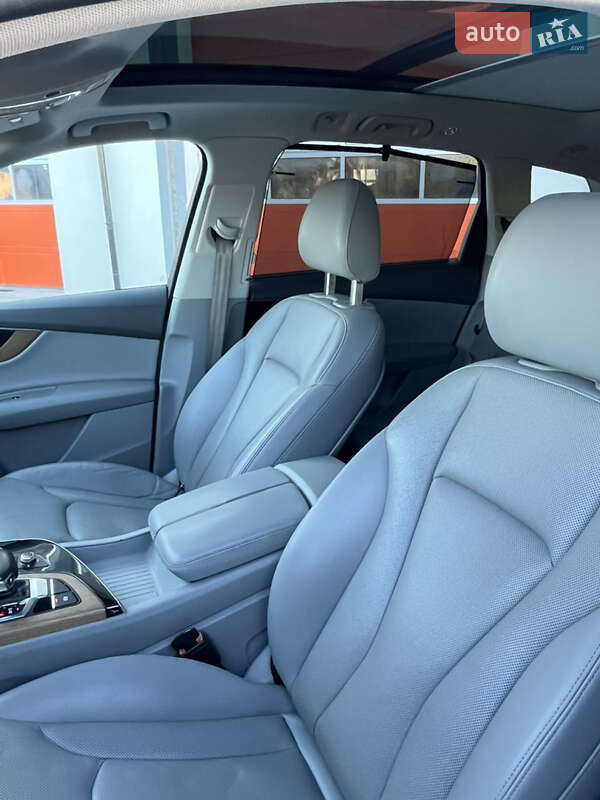 Позашляховик / Кросовер Audi Q7 2016 в Львові фото 21 Позашляховик / Кросовер Audi Q7 2016 в Львові