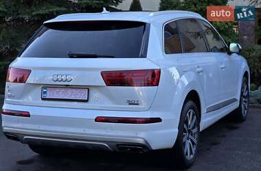 Позашляховик / Кросовер Audi Q7 2016 в  фото 3 Позашляховик / Кросовер Audi Q7 2016 в