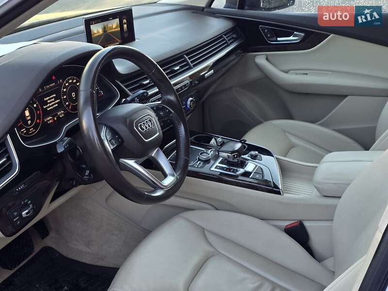 Внедорожник / Кроссовер Audi Q7 2016 в Тернополе фото 35 Внедорожник / Кроссовер Audi Q7 2016 в Тернополе