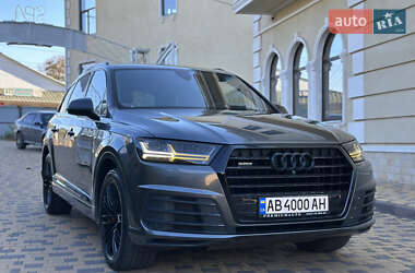 Позашляховик / Кросовер Audi Q7 2015 в  фото 6 Позашляховик / Кросовер Audi Q7 2015 в