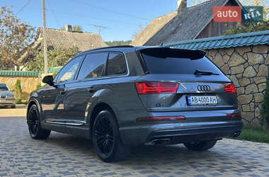 Позашляховик / Кросовер Audi Q7 2015 в  фото 11 Позашляховик / Кросовер Audi Q7 2015 в