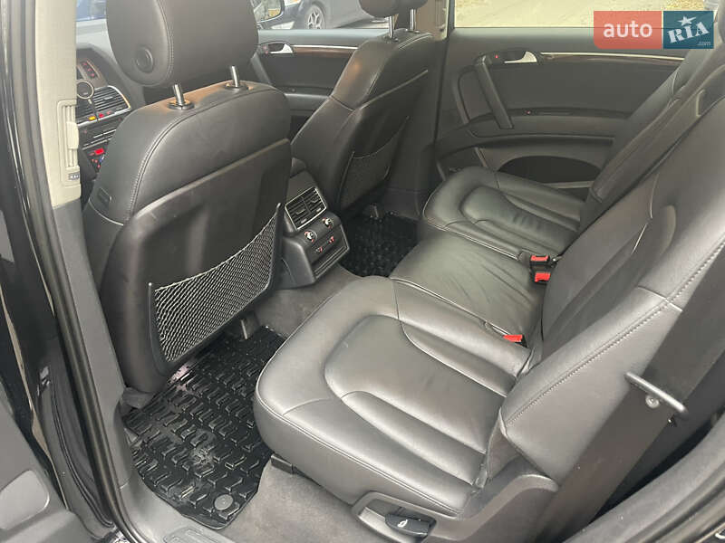 Внедорожник / Кроссовер Audi Q7 2014 в Киеве