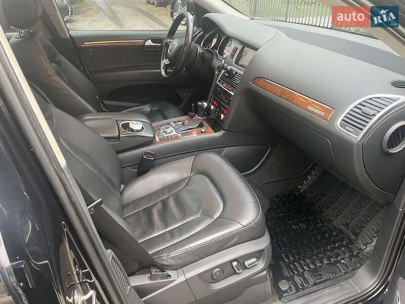 Внедорожник / Кроссовер Audi Q7 2014 в Киеве