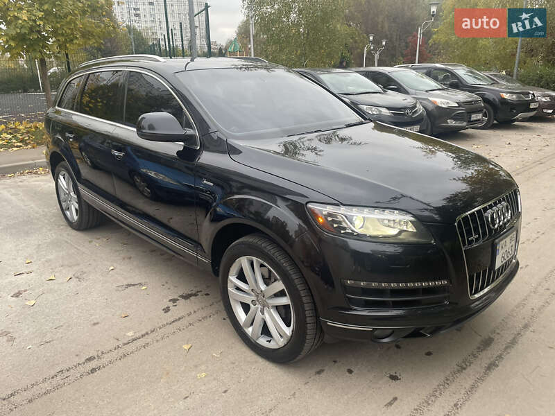 Внедорожник / Кроссовер Audi Q7 2014 в Киеве