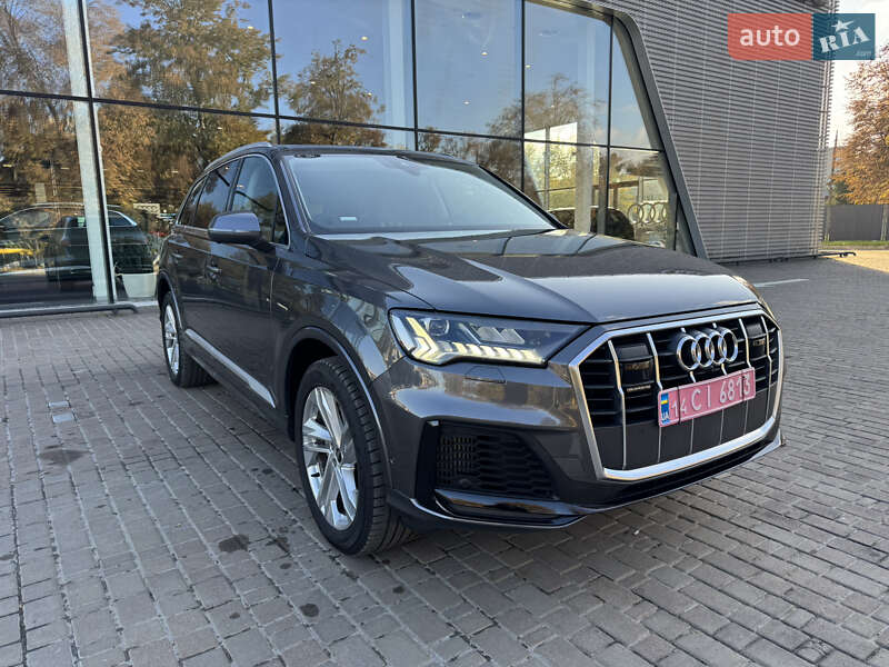 Внедорожник / Кроссовер Audi Q7 2021 в Львове