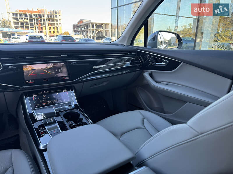 Внедорожник / Кроссовер Audi Q7 2021 в Львове