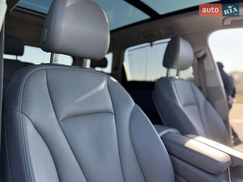 Позашляховик / Кросовер Audi Q7 2017 в Рівному фото 47 Позашляховик / Кросовер Audi Q7 2017 в Рівному