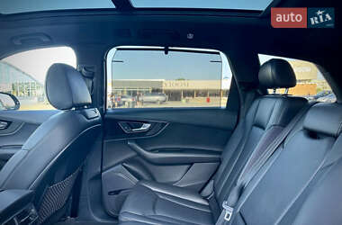 Позашляховик / Кросовер Audi Q7 2017 в  фото 33 Позашляховик / Кросовер Audi Q7 2017 в