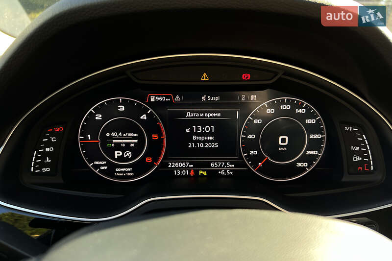 Позашляховик / Кросовер Audi Q7 2017 в Львові