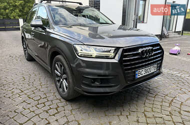Позашляховик / Кросовер Audi Q7 2019 в 