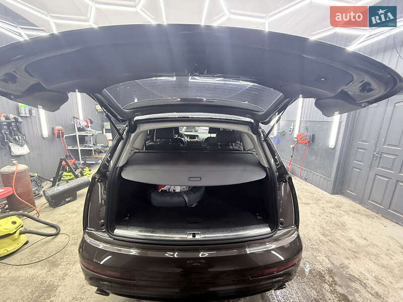 Внедорожник / Кроссовер Audi Q7 2012 в Киеве