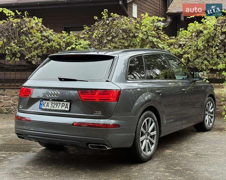 Позашляховик / Кросовер Audi Q7 2018 в Києві