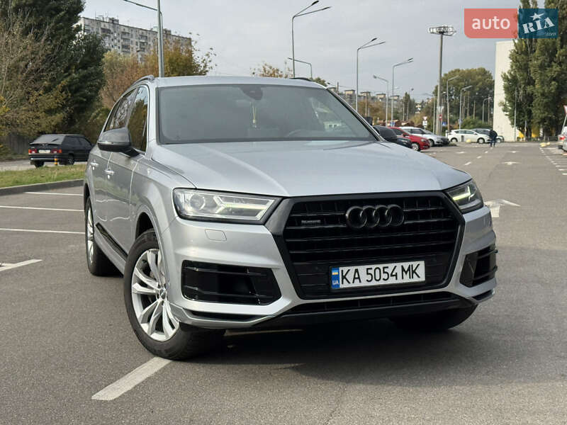 Позашляховик / Кросовер Audi Q7 2018 в Києві