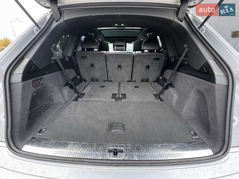 Позашляховик / Кросовер Audi Q7 2018 в Києві