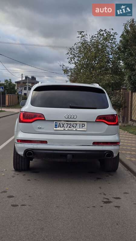 Внедорожник / Кроссовер Audi Q7 2013 в Киеве